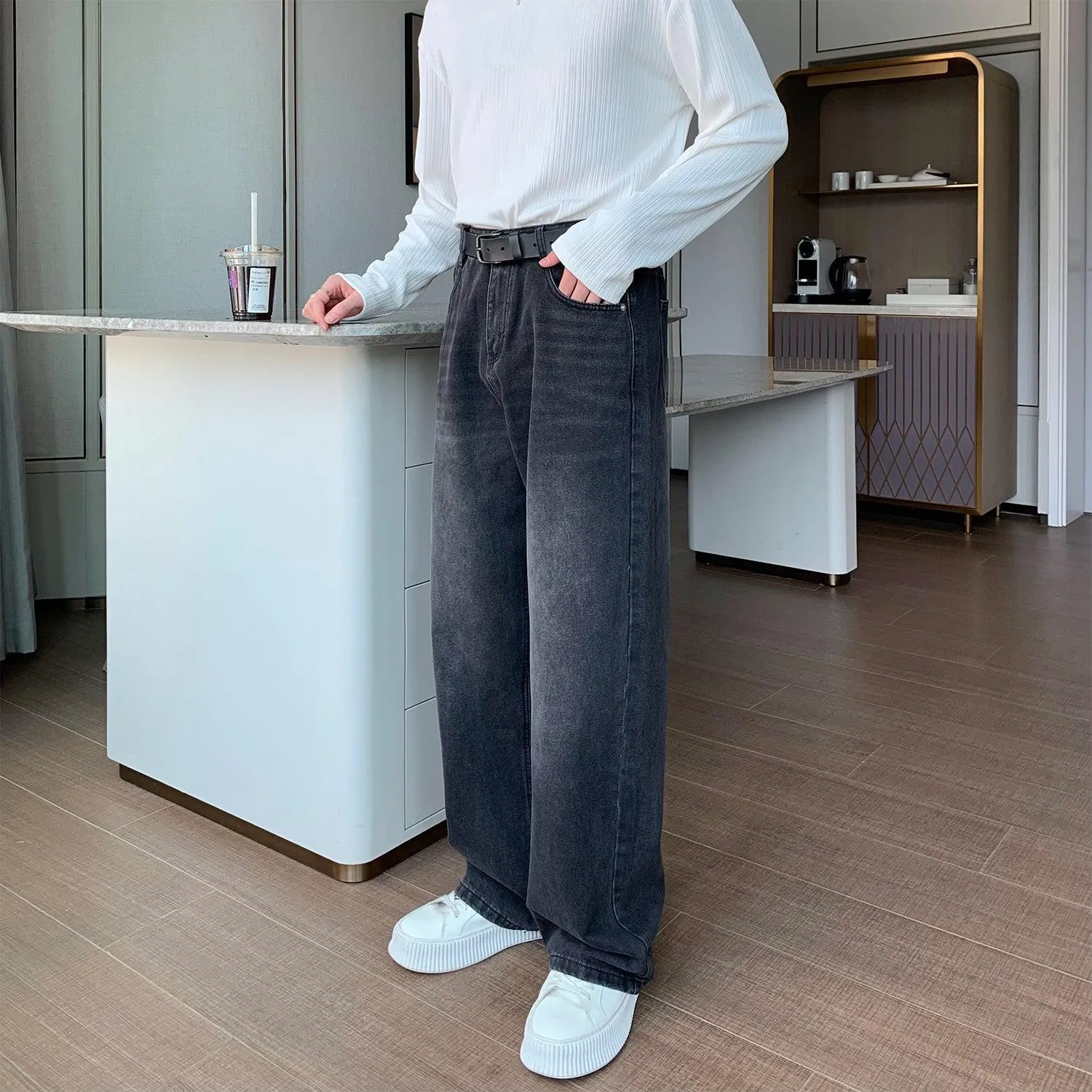 Cui Whiskers Roomy Fit Jeans
