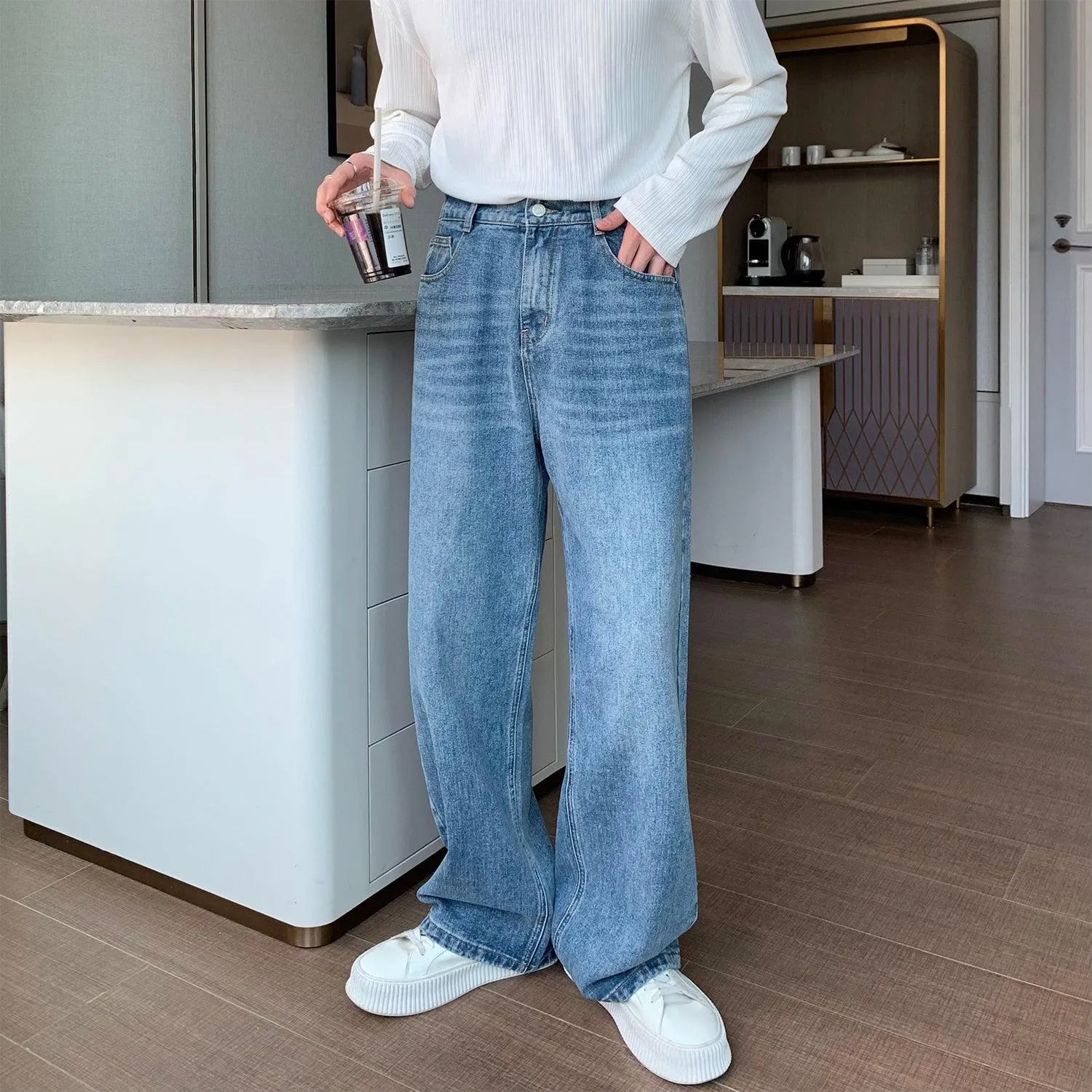 Cui Whiskers Roomy Fit Jeans