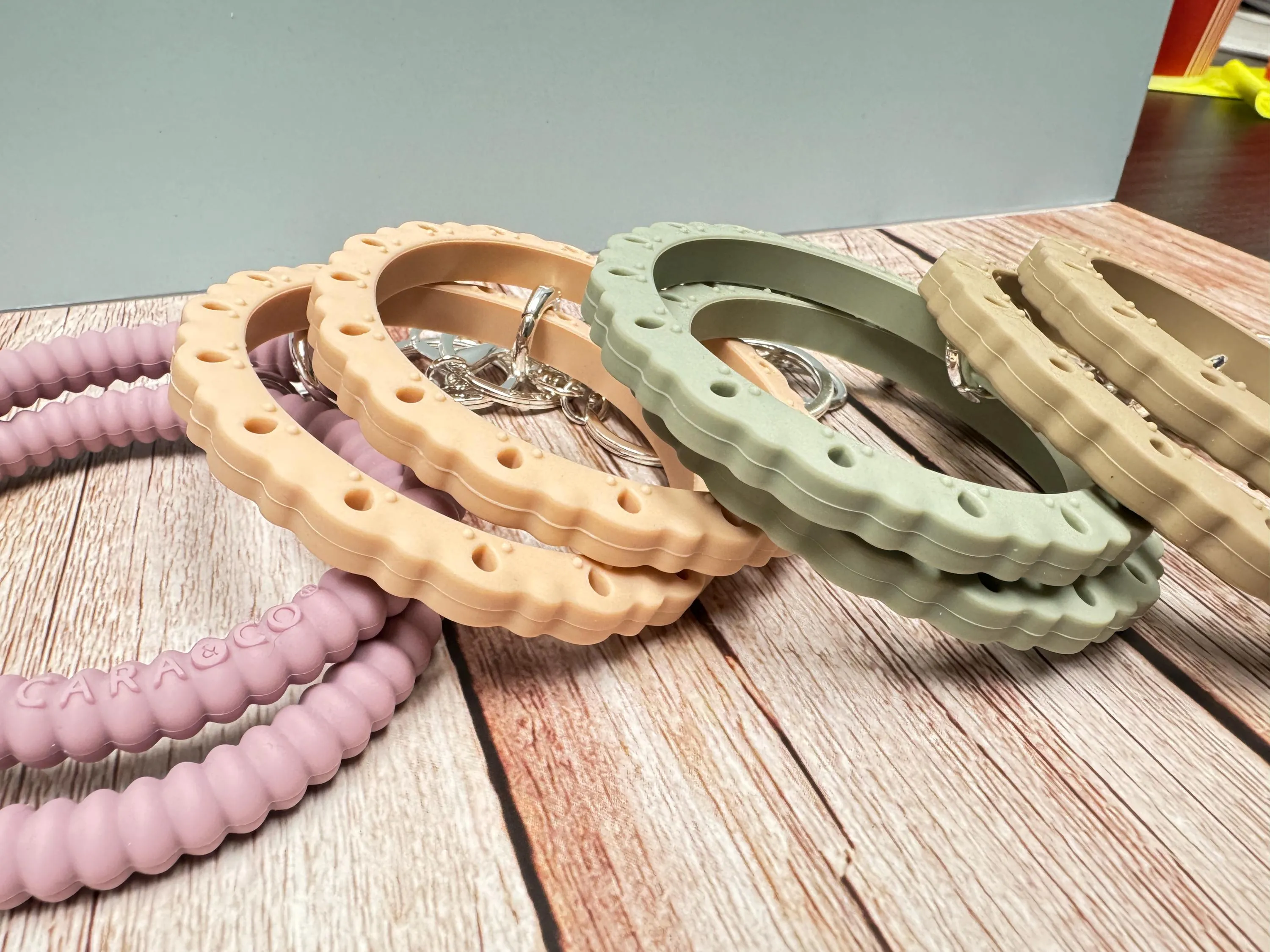 Elegant Silicone Bracelet Keychain - 3.5" Bracelet with Silver Plate Key Ring & Quick Release Clip (4 colours to choose from)