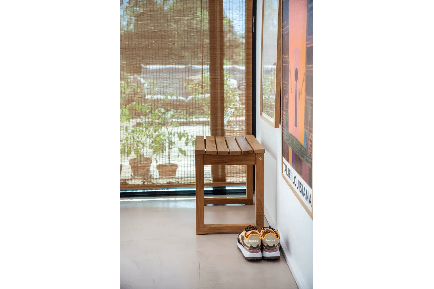 Vega stool
